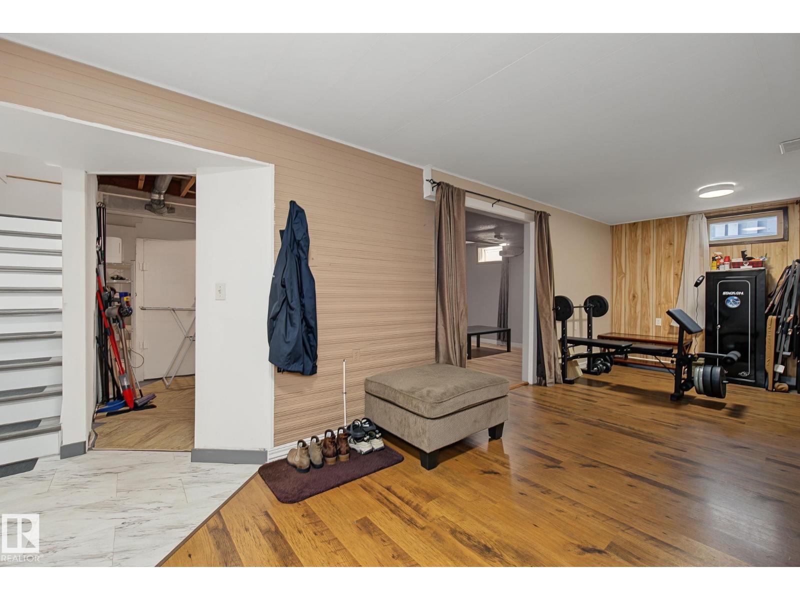 5116 49 AV — photo 25