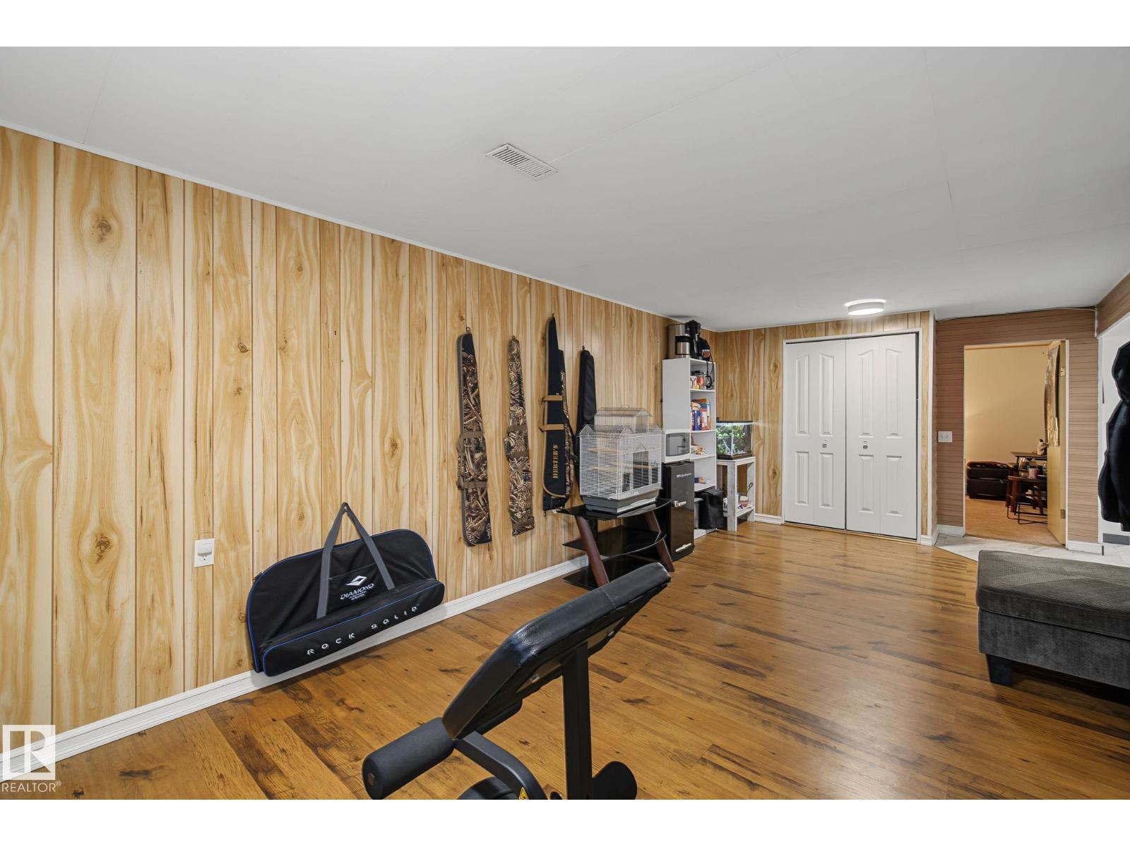 5116 49 AV — photo 27