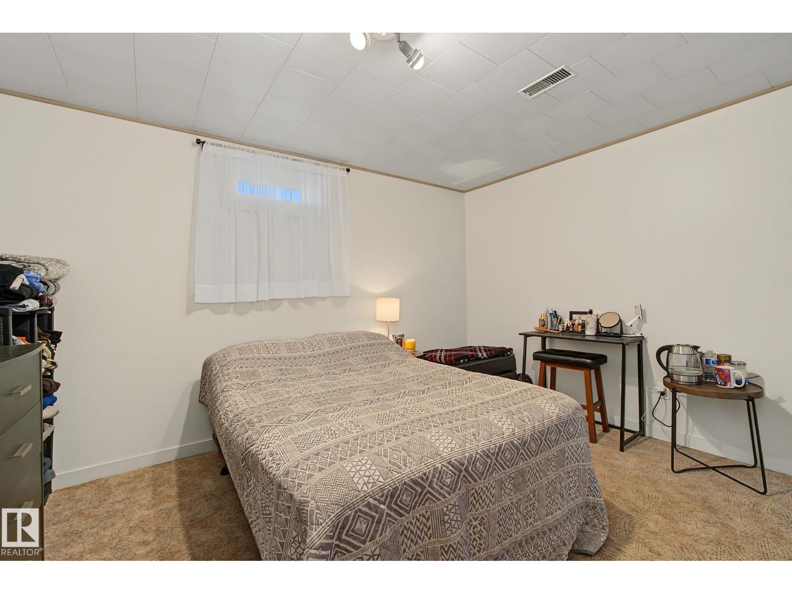 5116 49 AV — photo 32