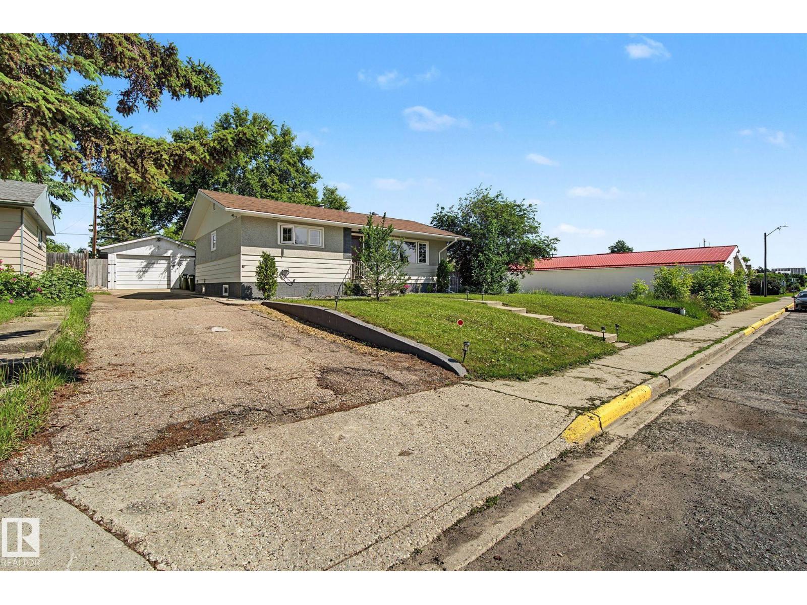 5116 49 AV — photo 46