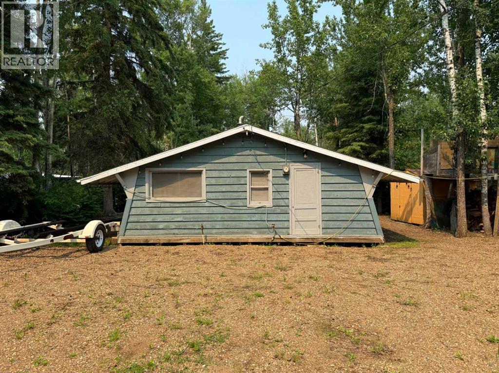 ROAD SIDE OF CABIN
