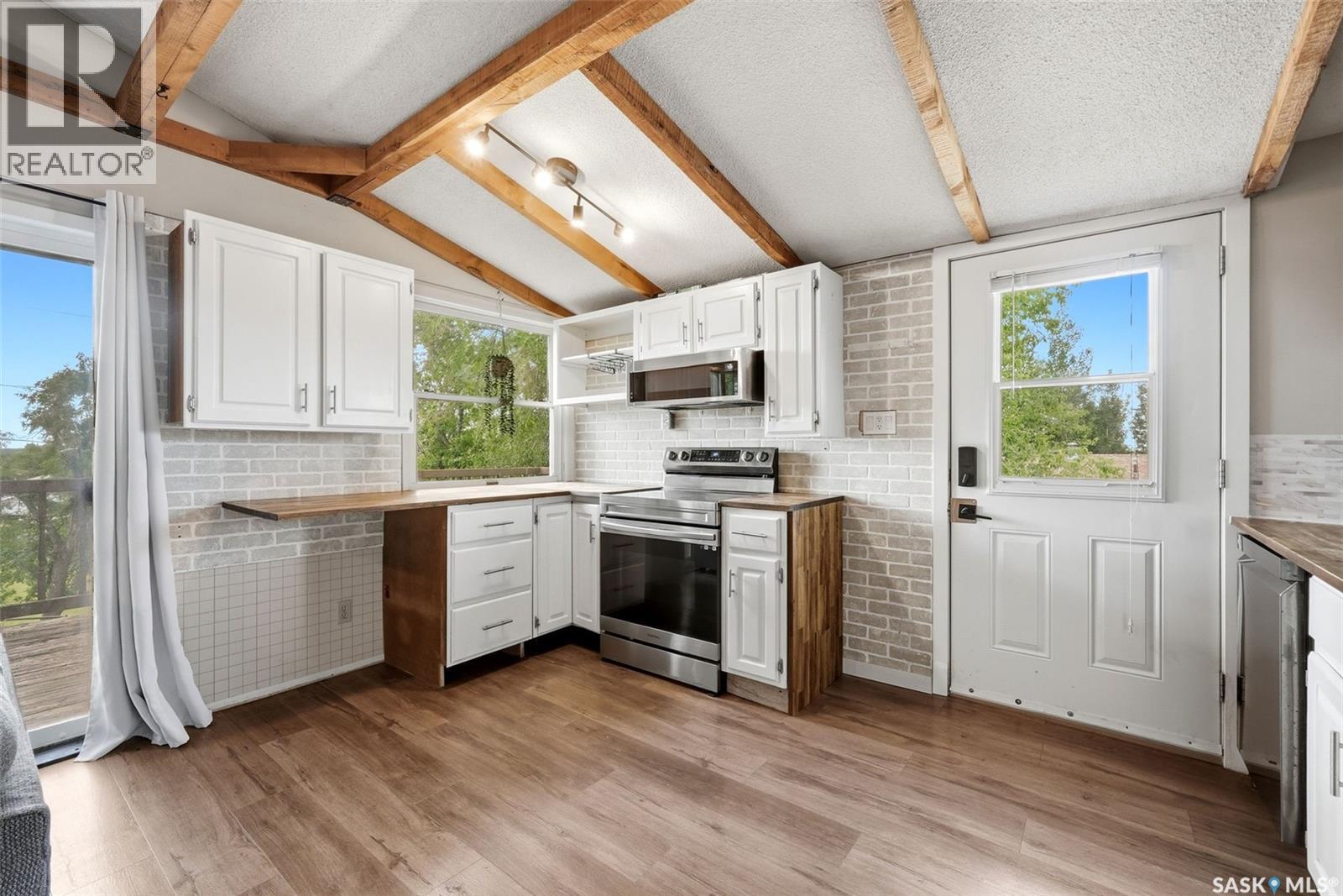 213 Grove AVENUE - 12