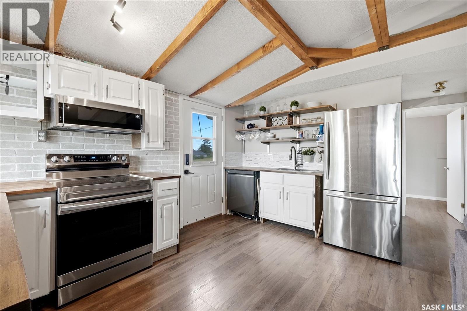 213 Grove AVENUE - 13
