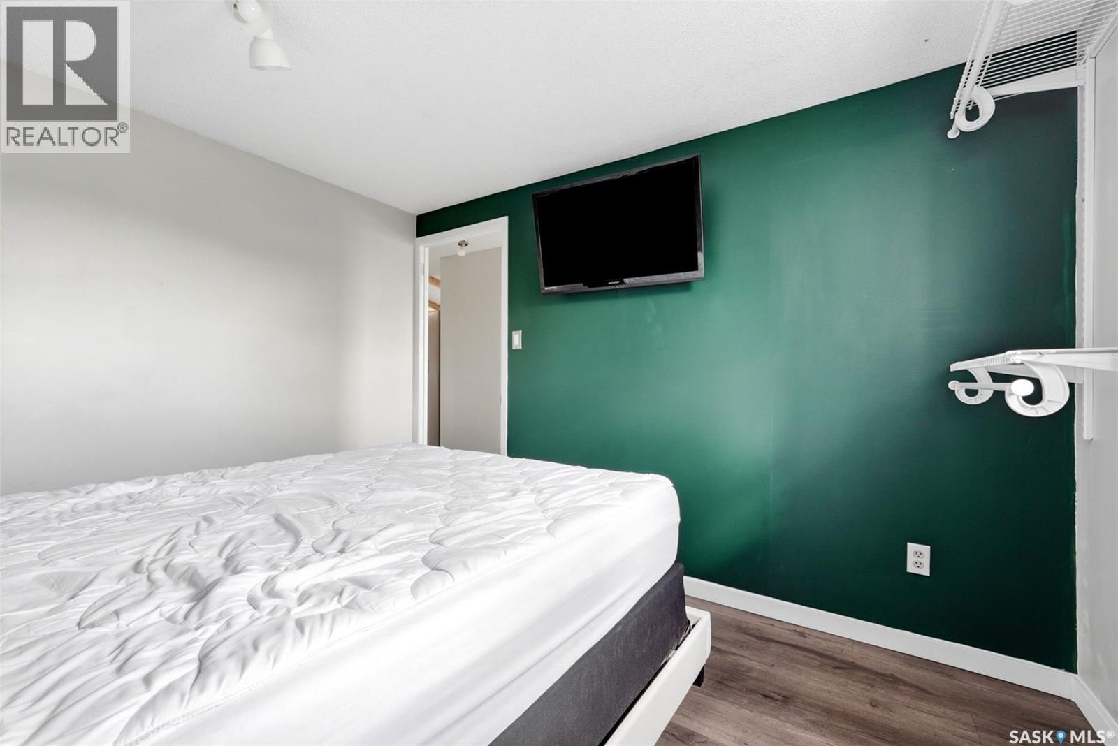 213 Grove AVENUE - 16