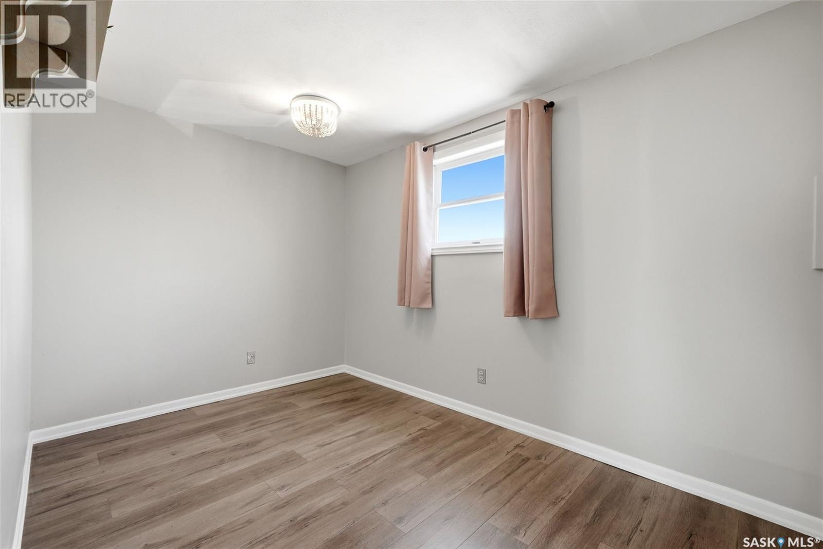 213 Grove AVENUE - 18