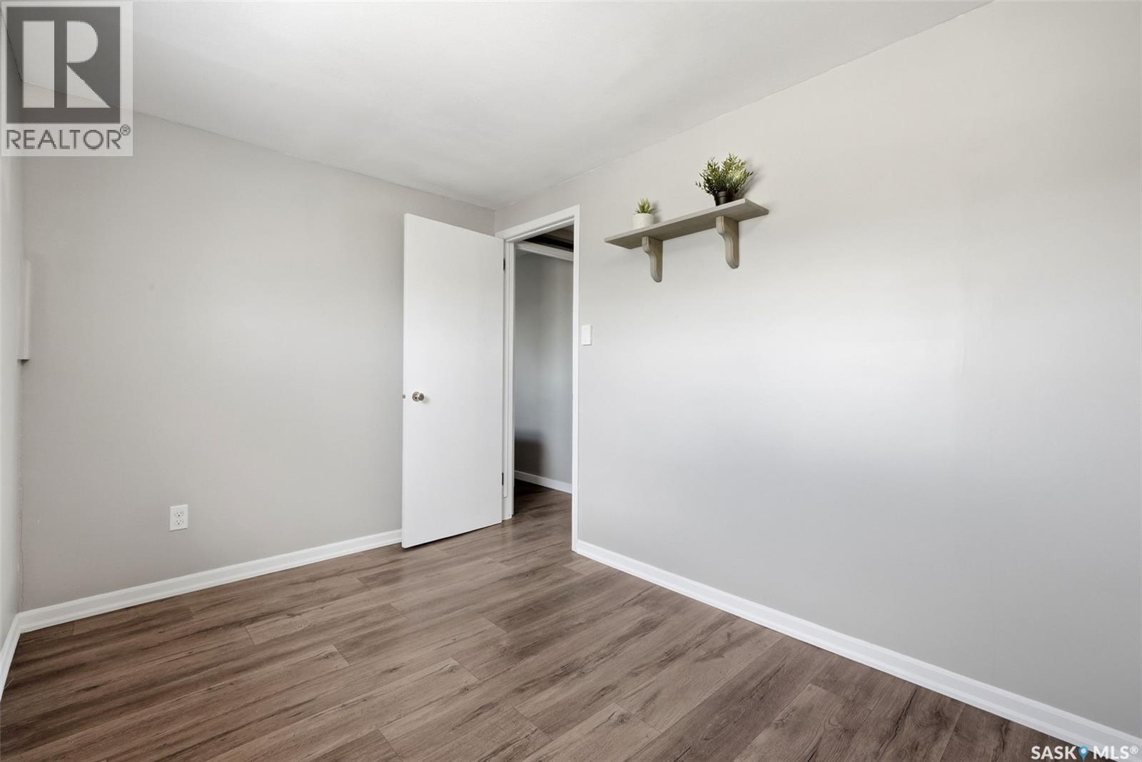 213 Grove AVENUE - 19