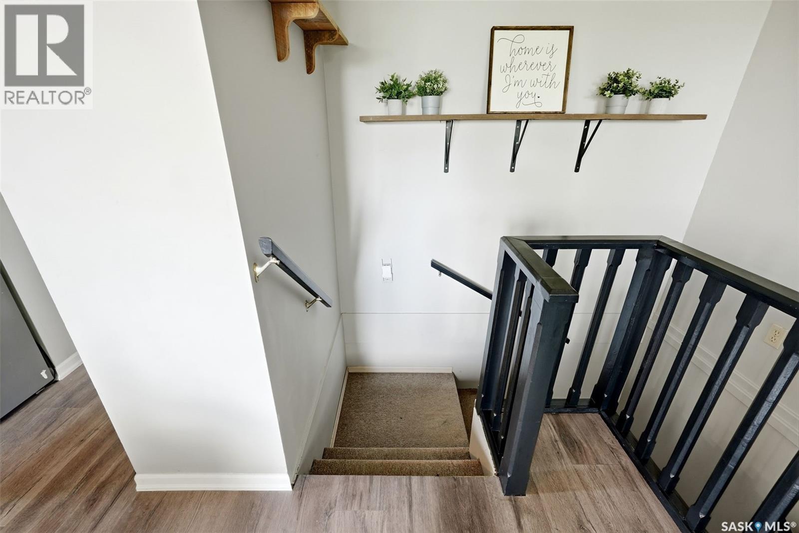 213 Grove AVENUE - 23