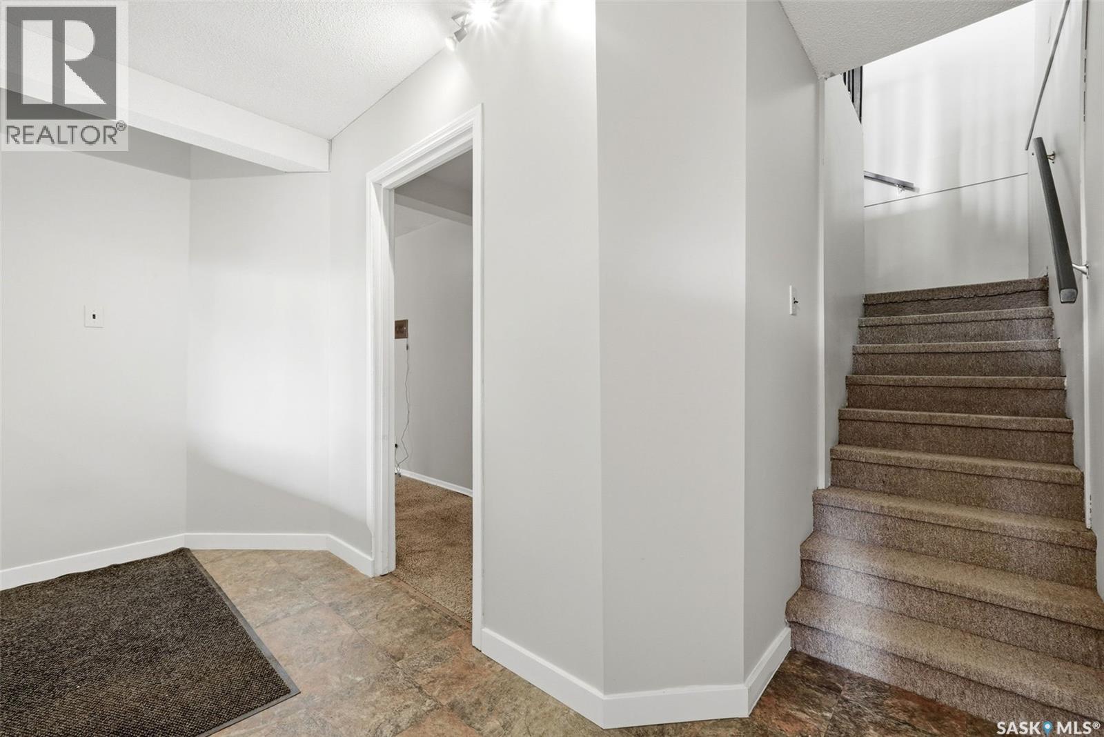 213 Grove AVENUE - 26