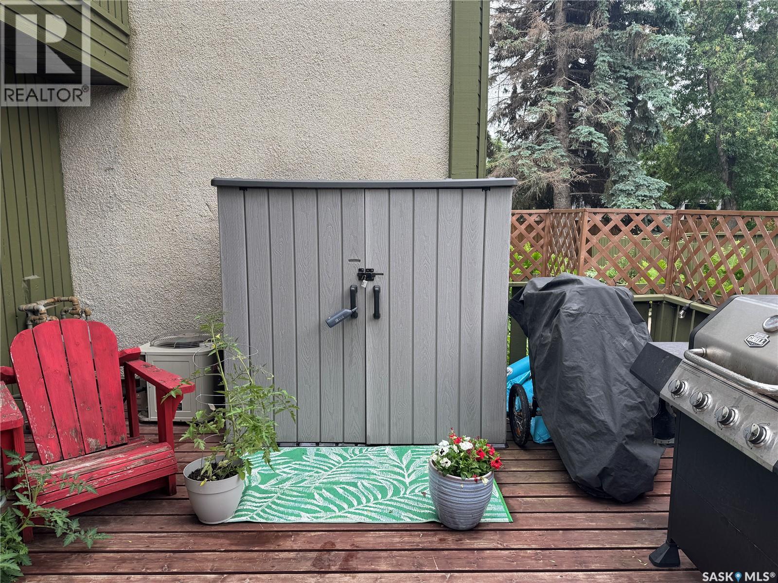 35 215 Primrose DRIVE — photo 24
