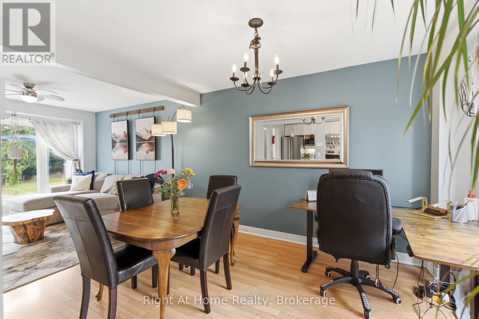 #12 303 GARDEN STREET - Image 11
