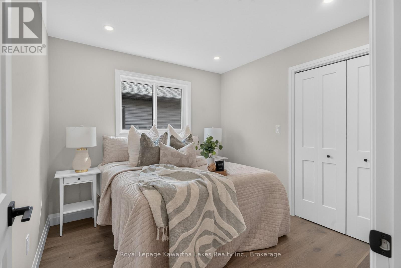 22 MURRAY STREET - 11