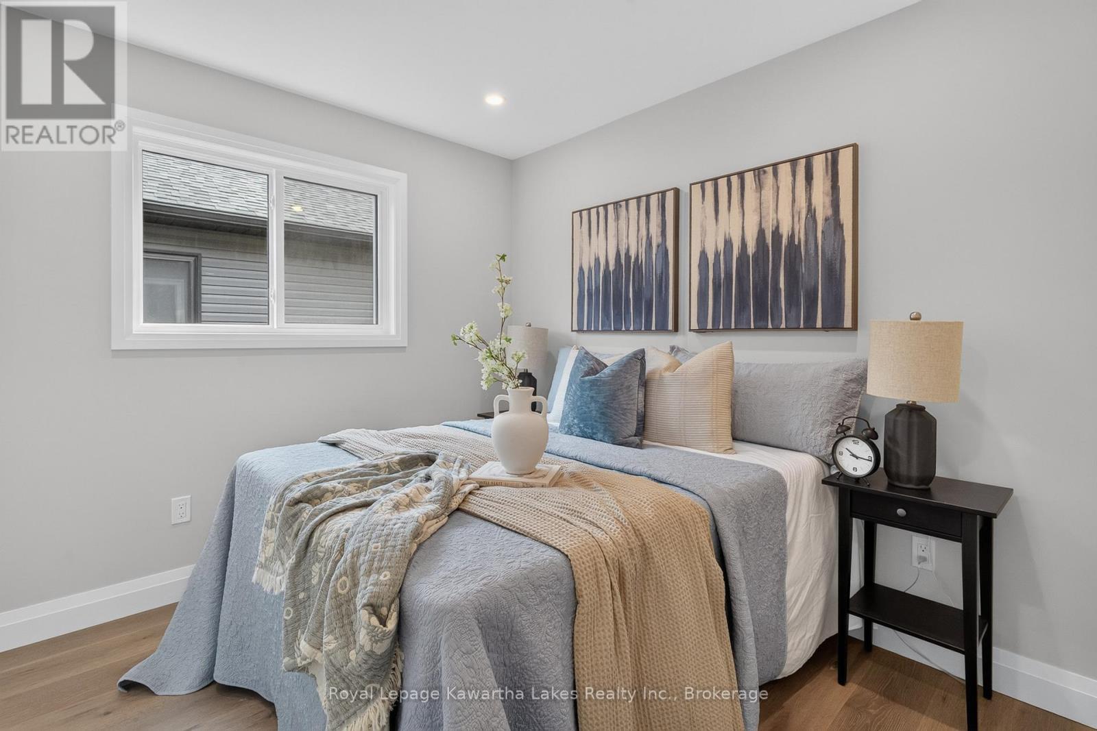 22 MURRAY STREET - 12