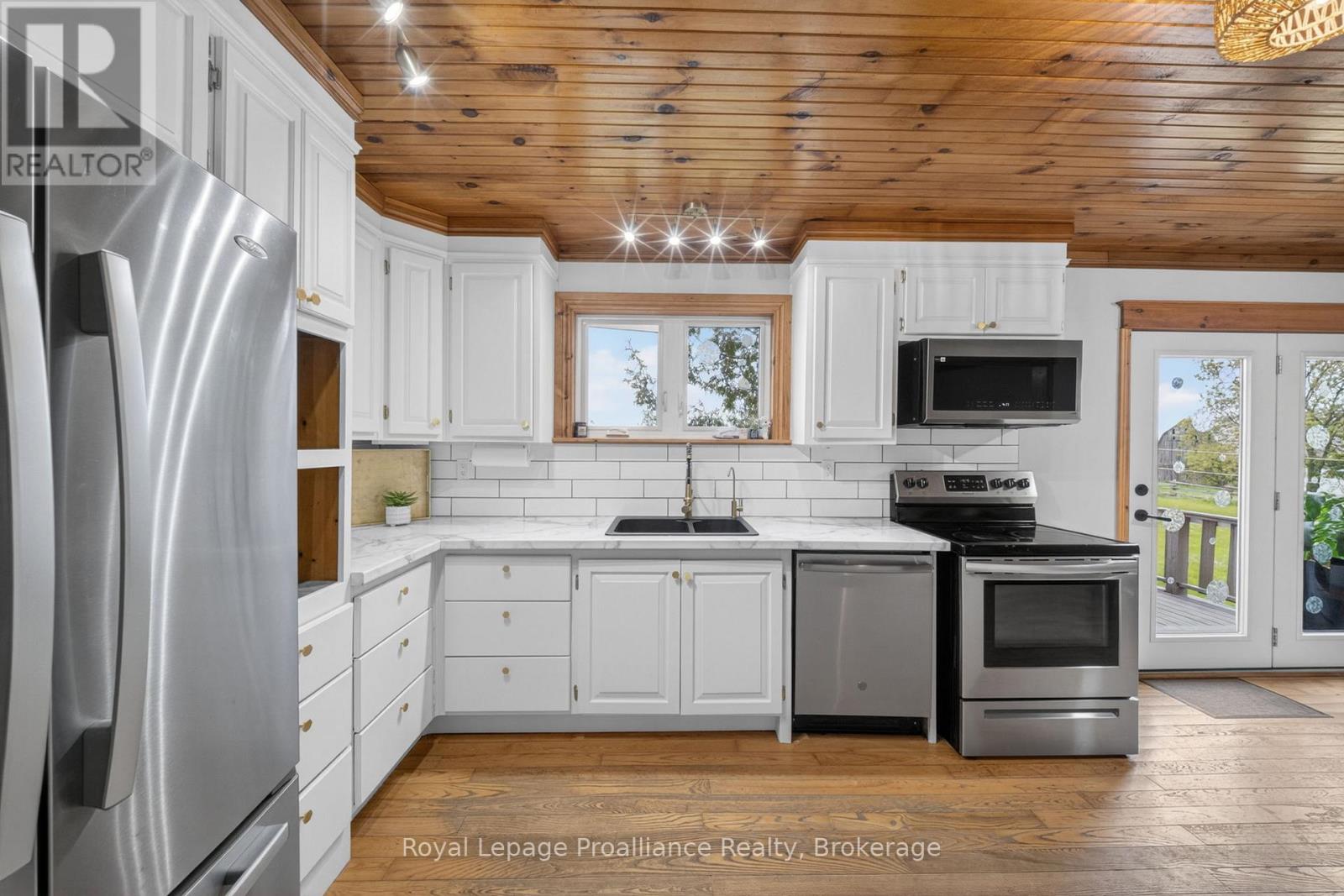 235 EAST HUNGERFORD ROAD - 11
