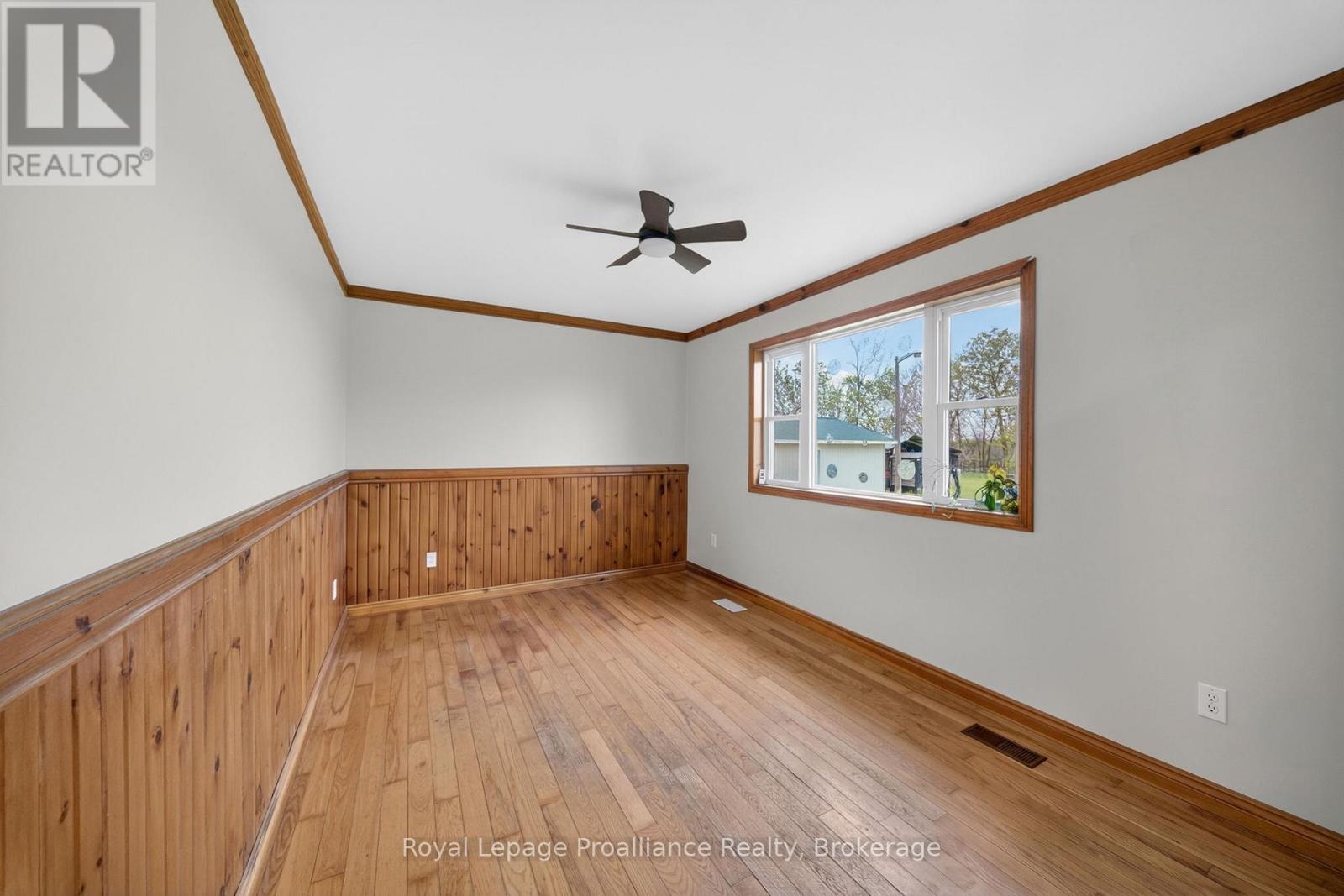 235 EAST HUNGERFORD ROAD - 16