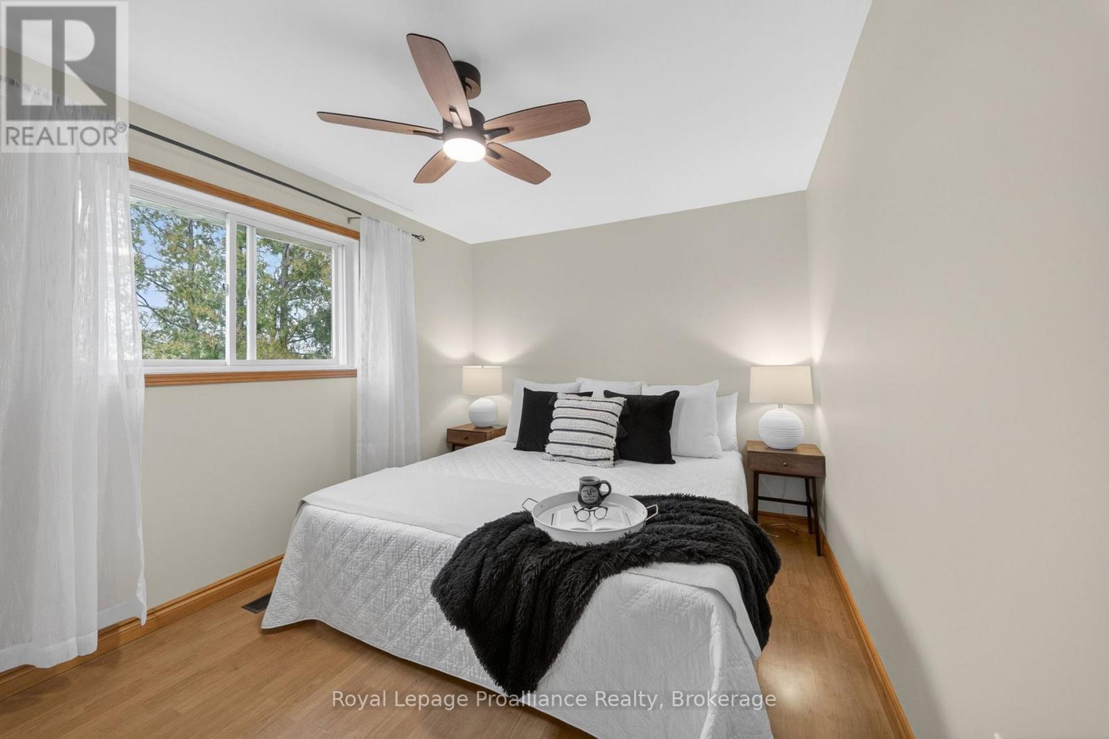 235 EAST HUNGERFORD ROAD - 21