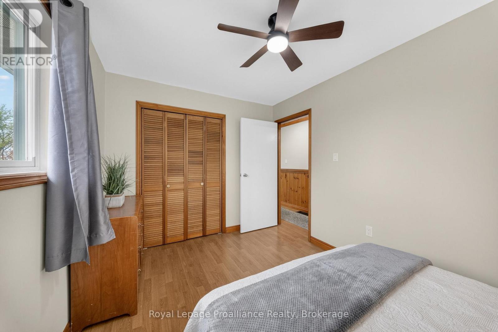 235 EAST HUNGERFORD ROAD - 28