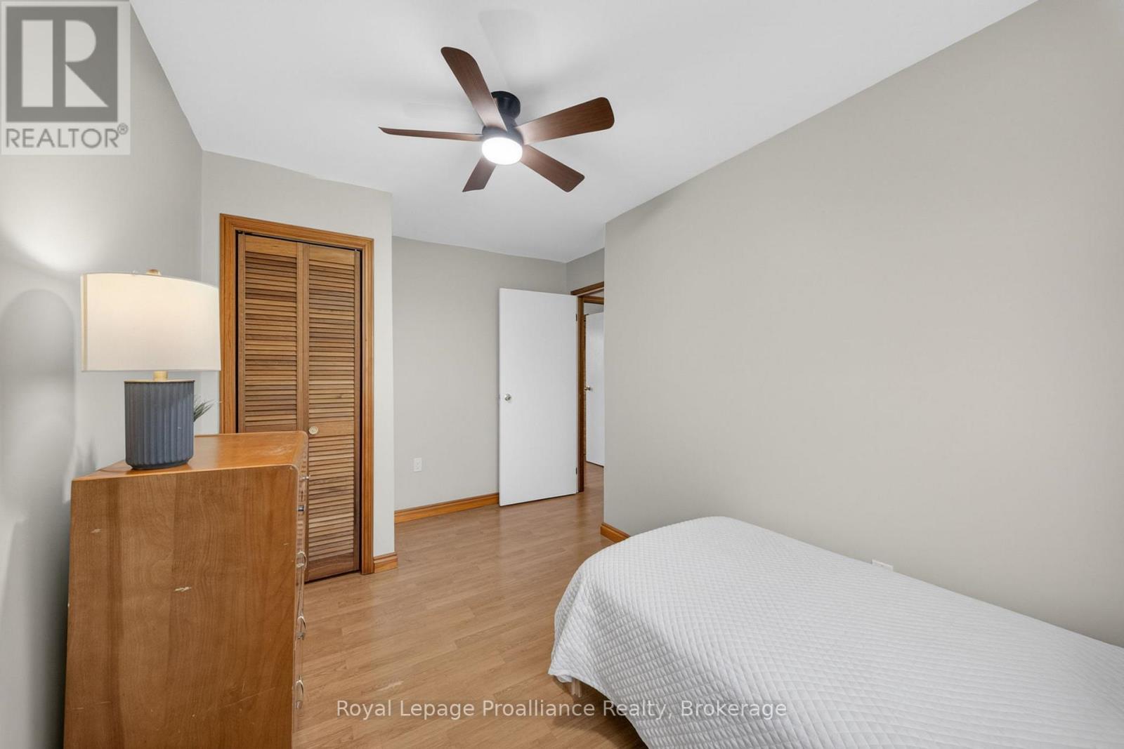 235 EAST HUNGERFORD ROAD - 31