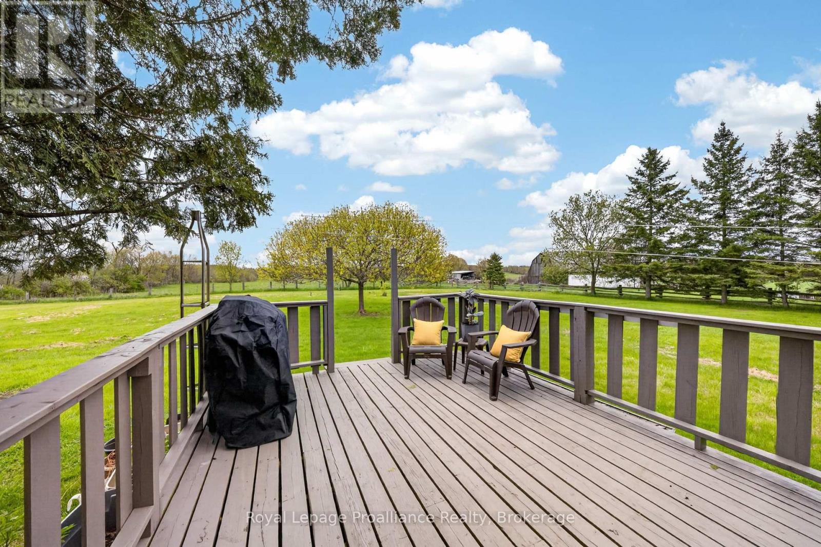 235 EAST HUNGERFORD ROAD - 38