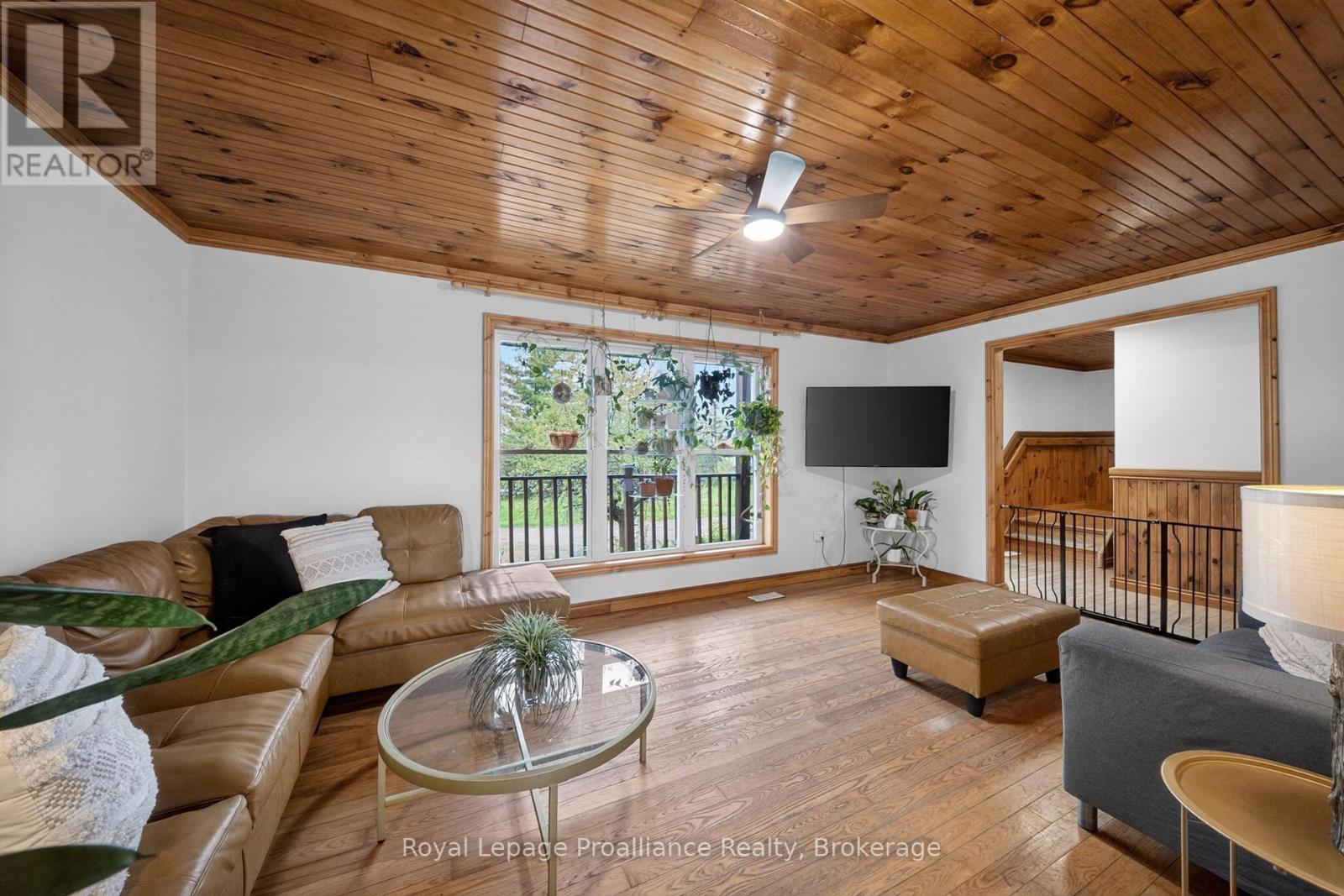 235 EAST HUNGERFORD ROAD - 8