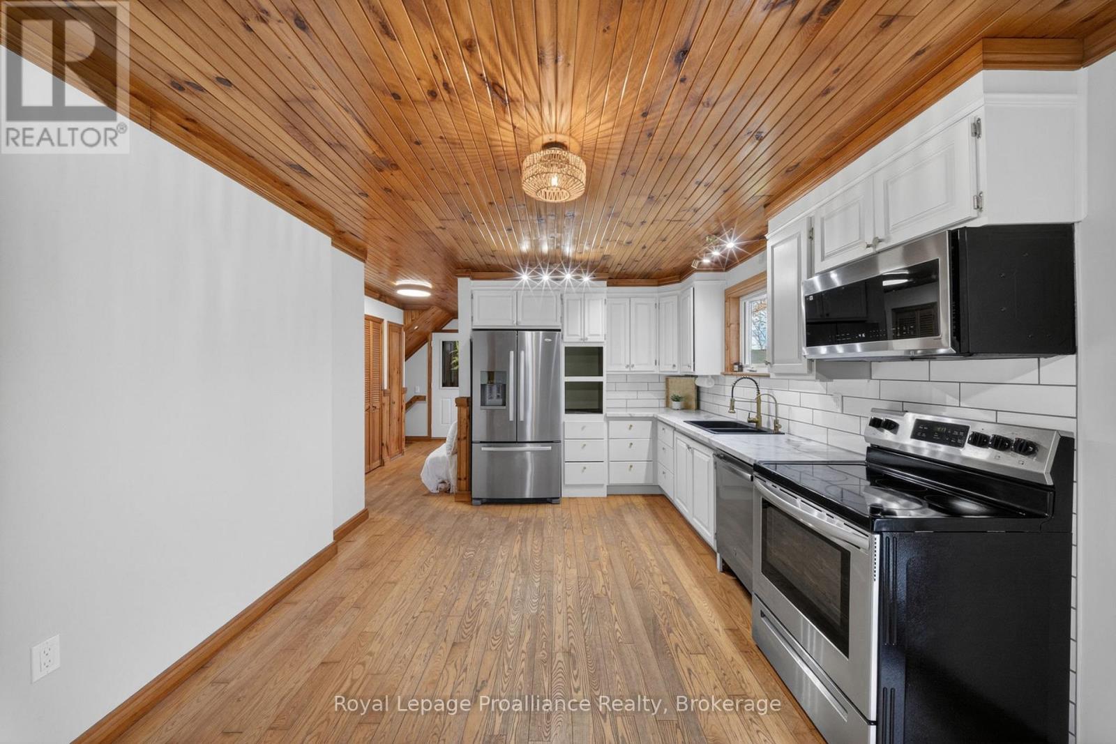 235 EAST HUNGERFORD ROAD - 9