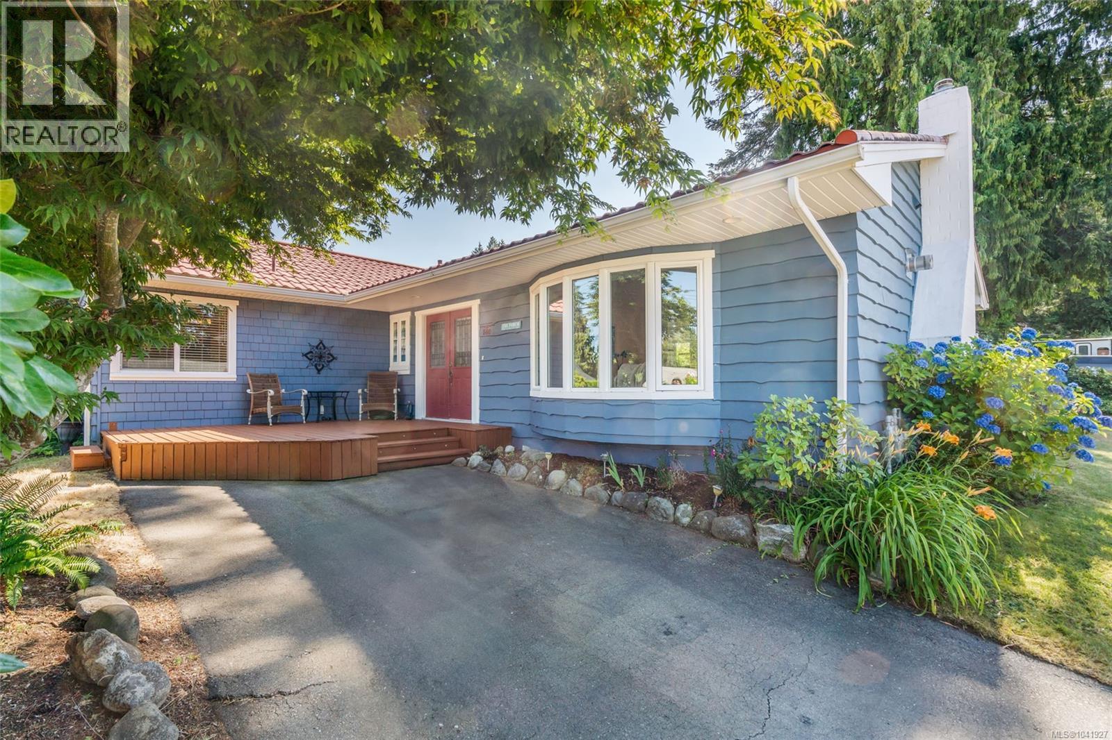 560 Eaglecrest Dr - 40