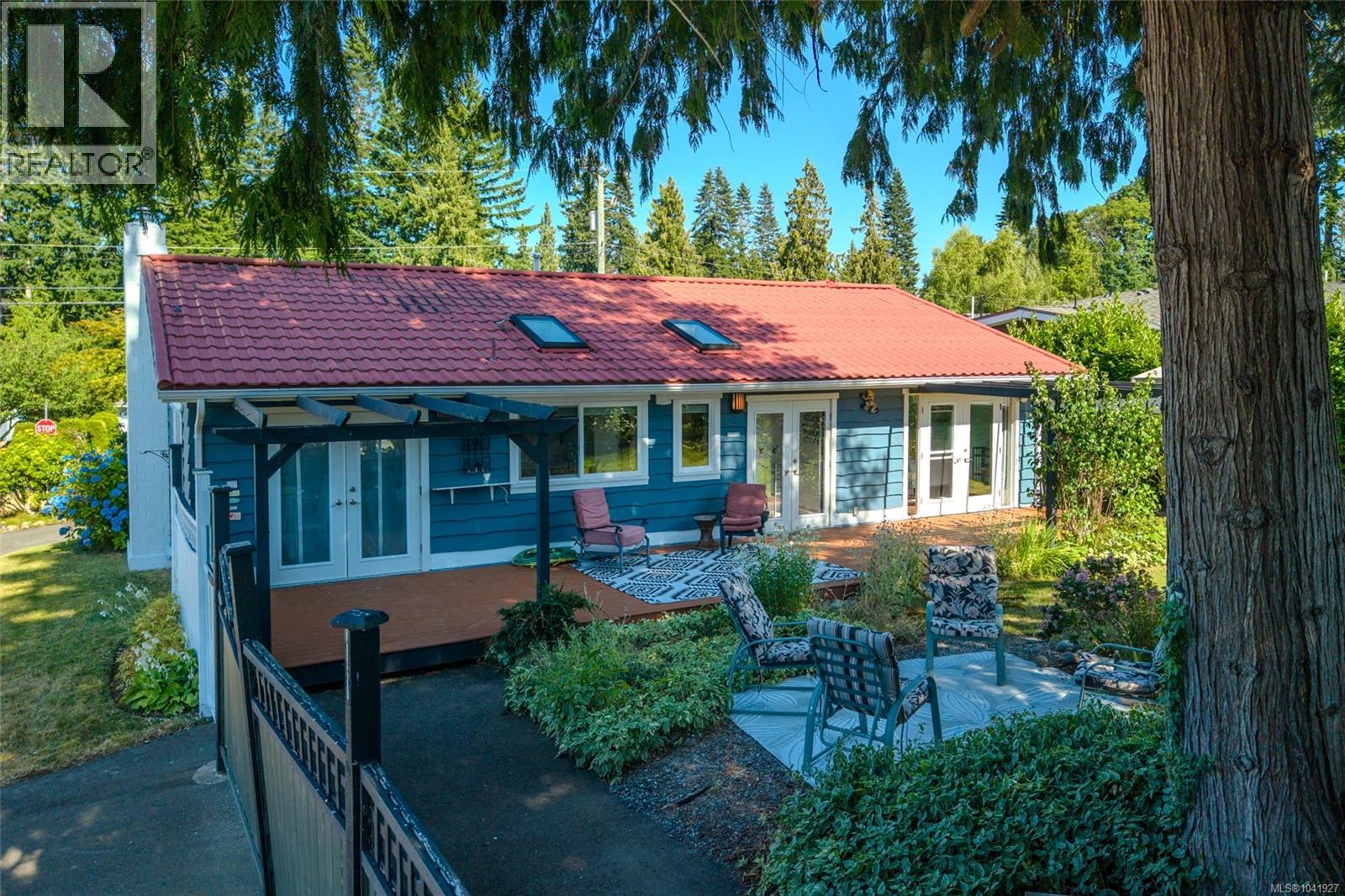 560 Eaglecrest Dr - 56