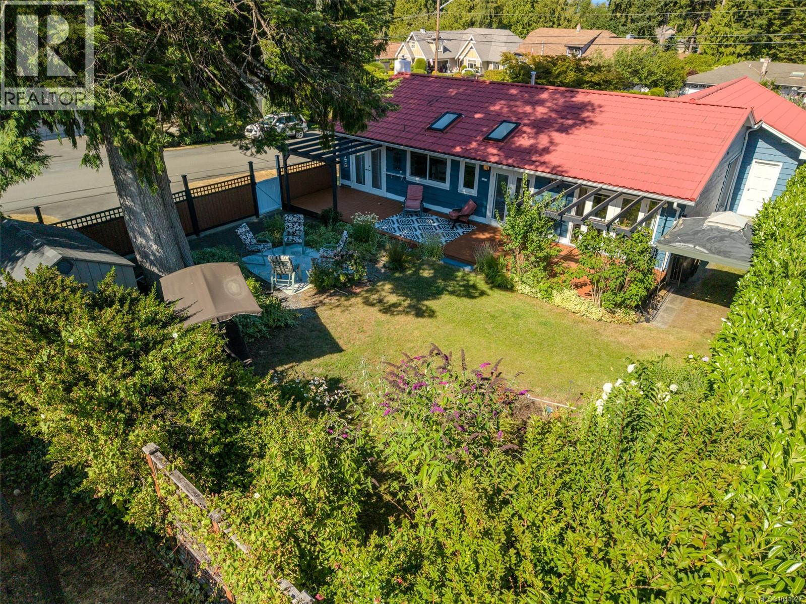 560 Eaglecrest Dr - 61