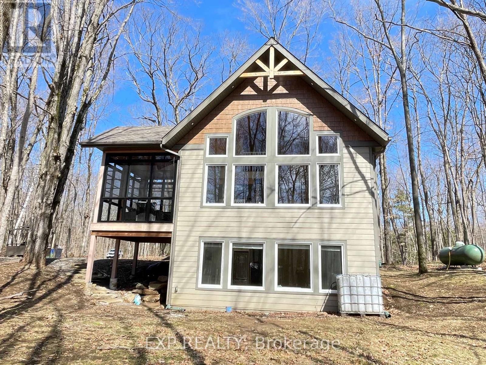 20 CRESTVIEW DRIVE - 1