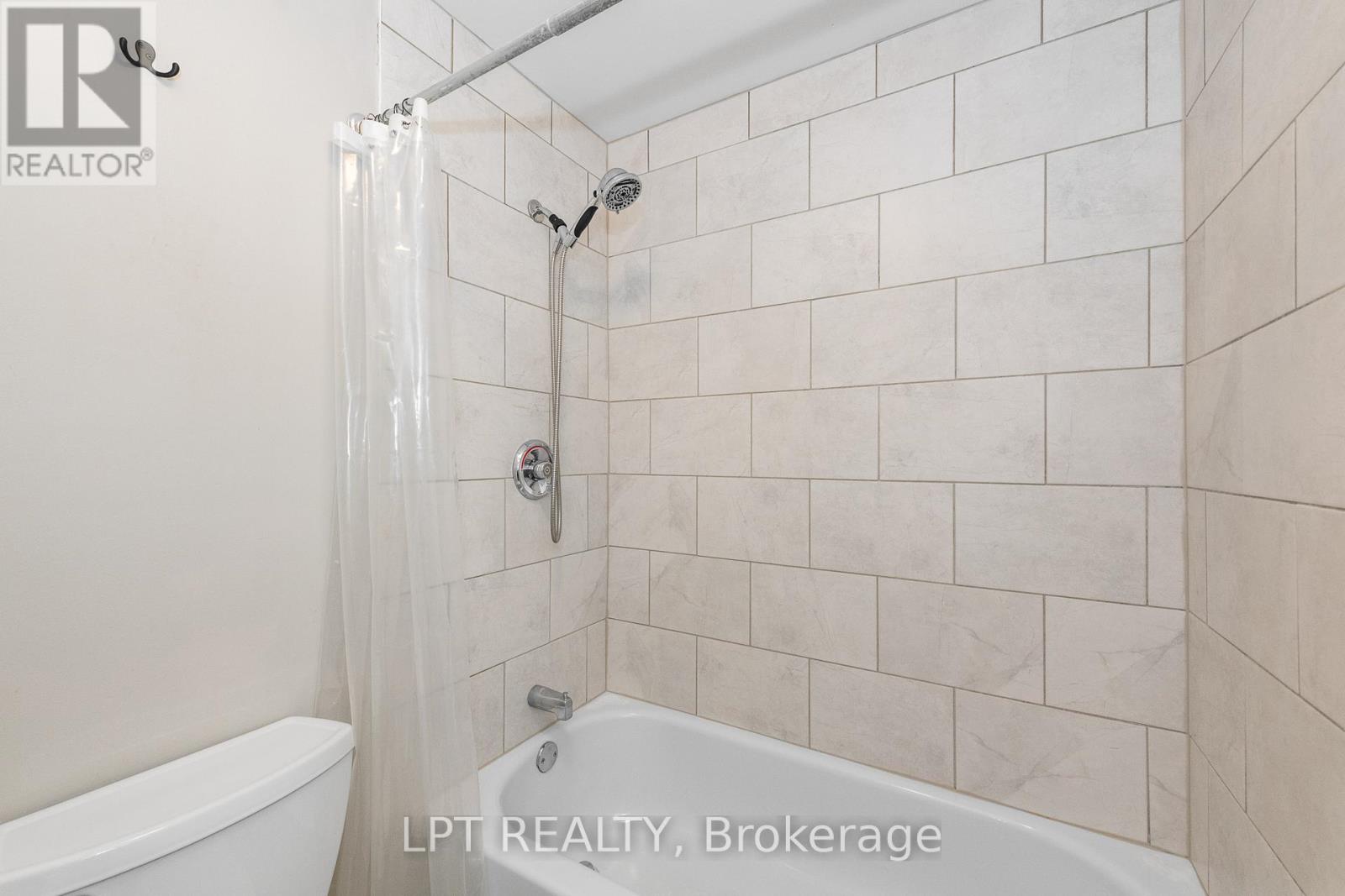 2286 COTTERS CRESCENT - 22