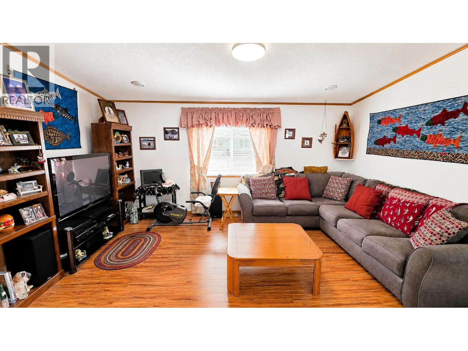 2131 WINTER AVENUE - 5
