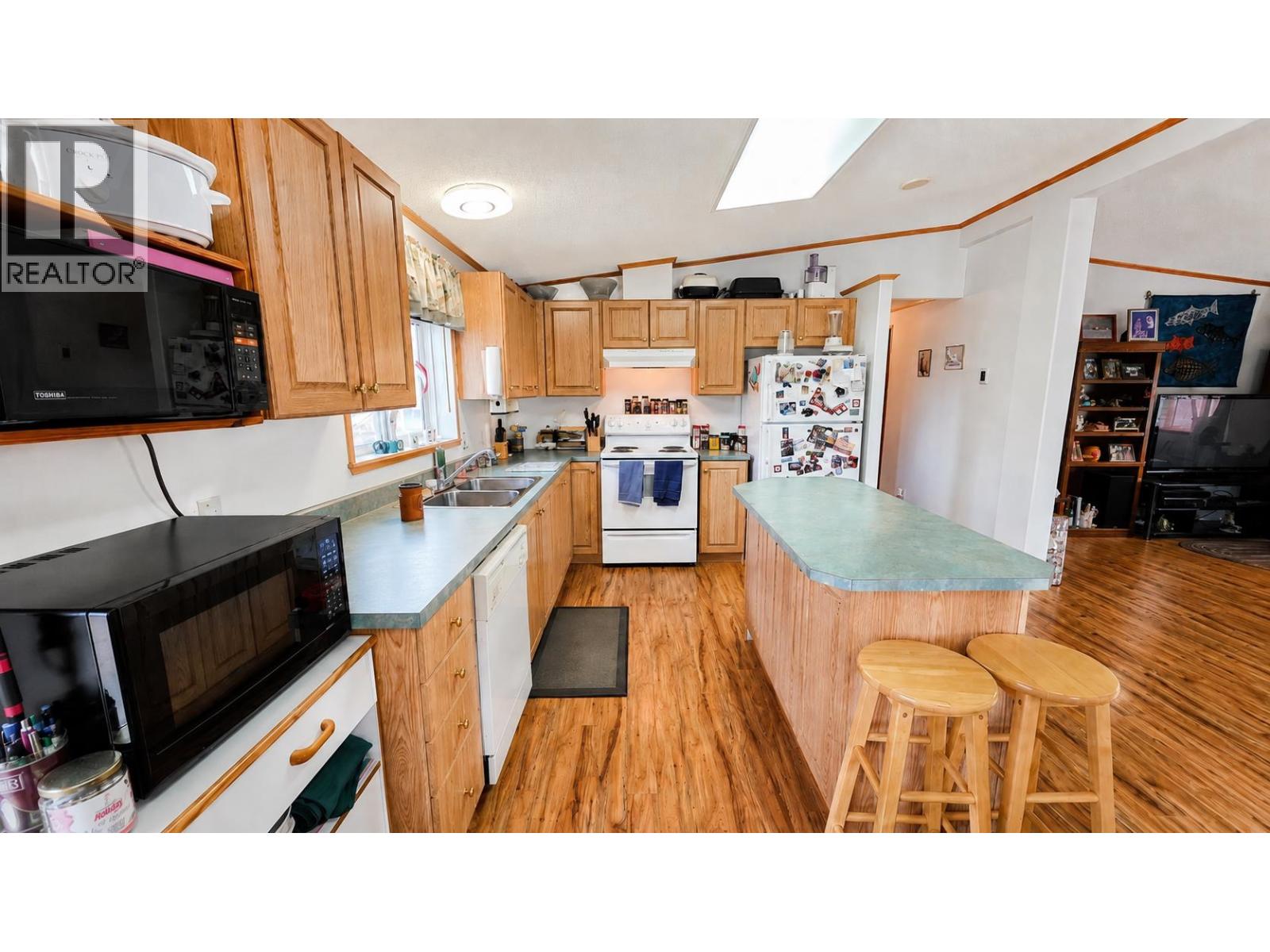 2131 WINTER AVENUE - 14