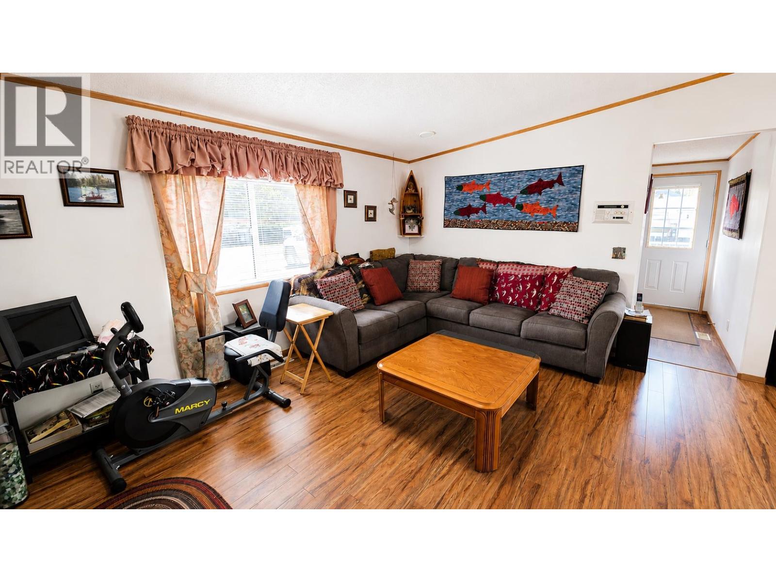 2131 WINTER AVENUE - 6