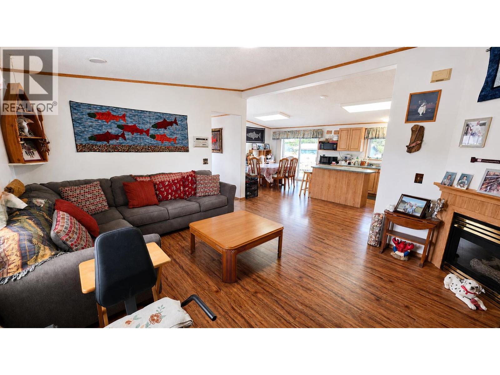 2131 WINTER AVENUE - 7
