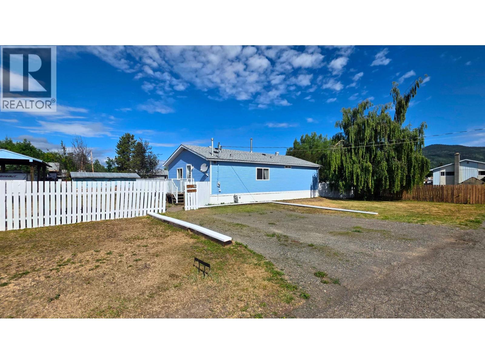 2131 WINTER AVENUE - 3