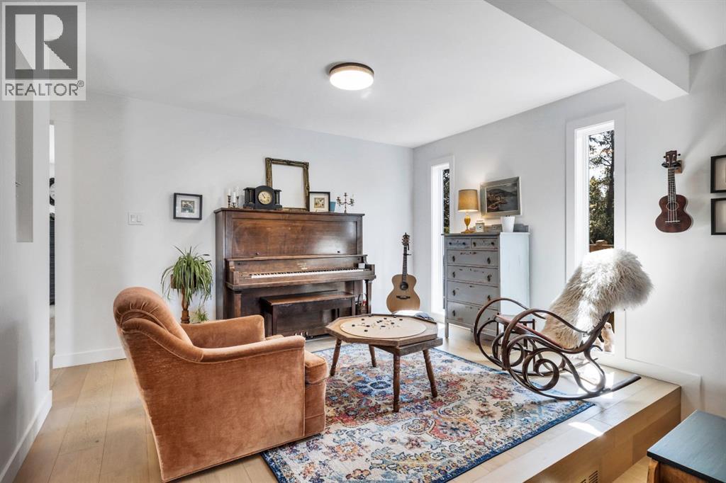 2021 112A Street - 9