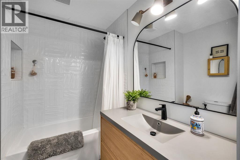 2021 112A Street - 35
