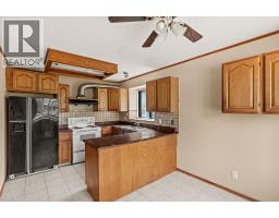2pc Bathroom - 72 Templeson Way Ne, Calgary, AB T1Y5P9 Photo 7
