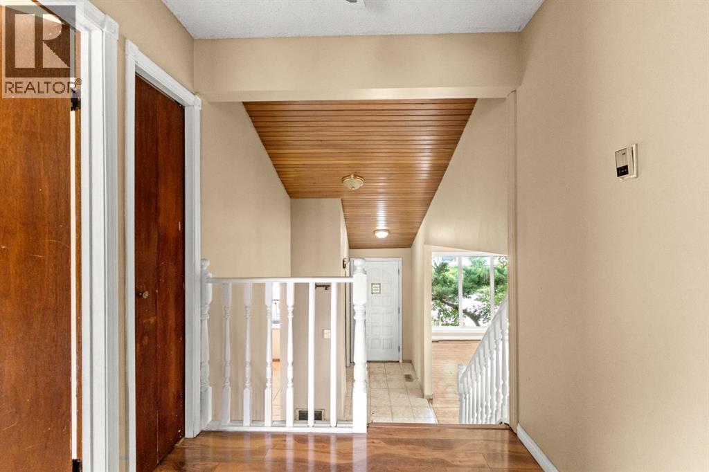 72 Templeson Way NE - 8