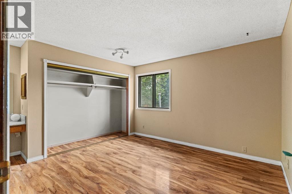 72 Templeson Way NE - 13