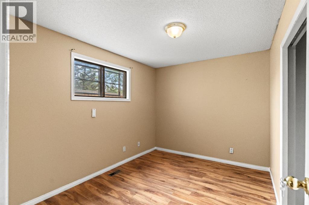 72 Templeson Way NE - 20