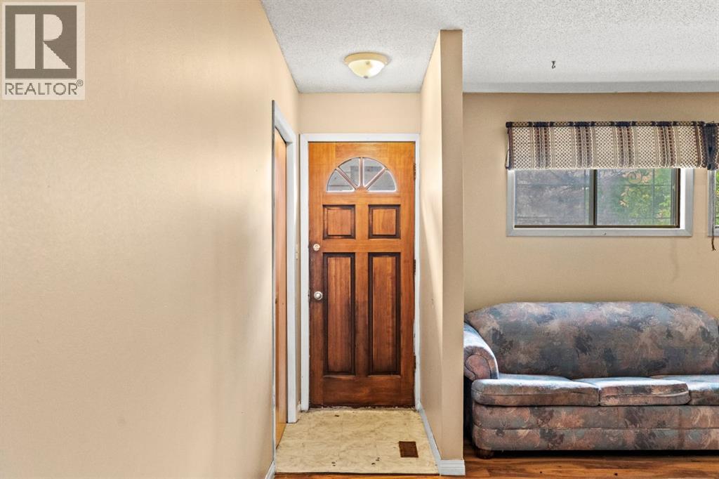 72 Templeson Way NE - 16