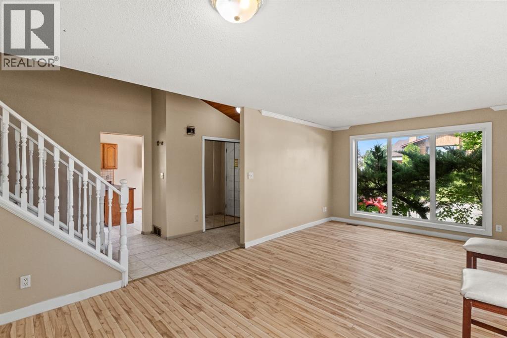 72 Templeson Way NE - 5
