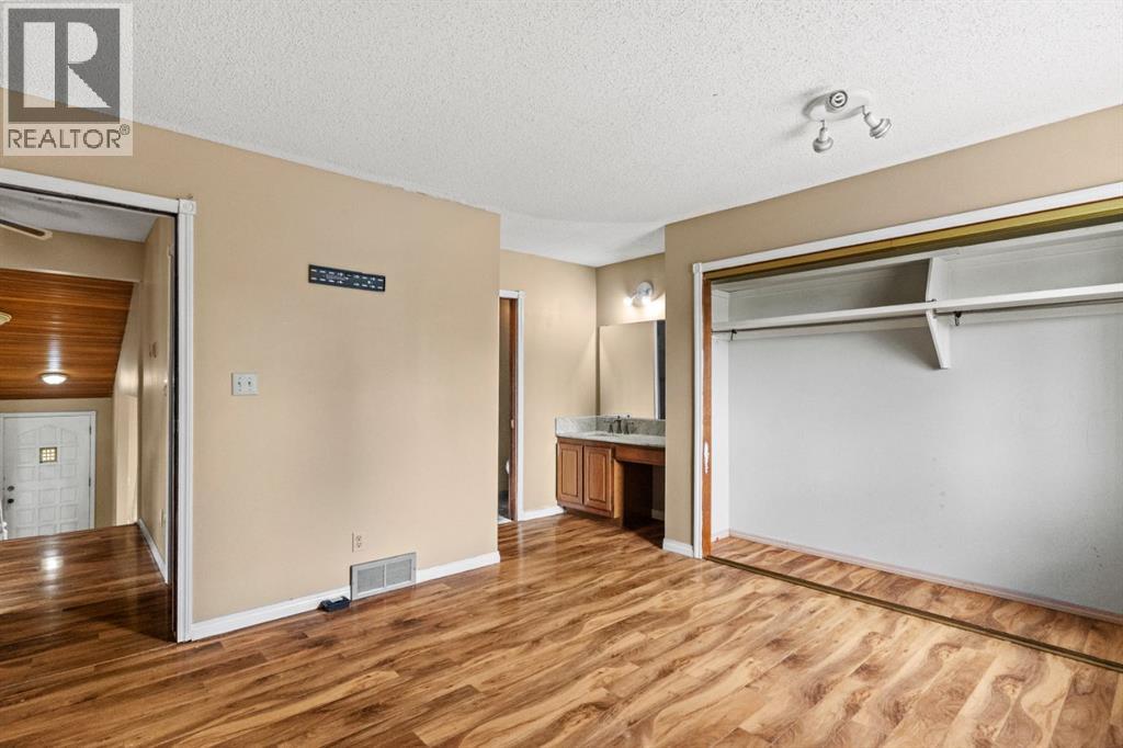 72 Templeson Way NE - 14
