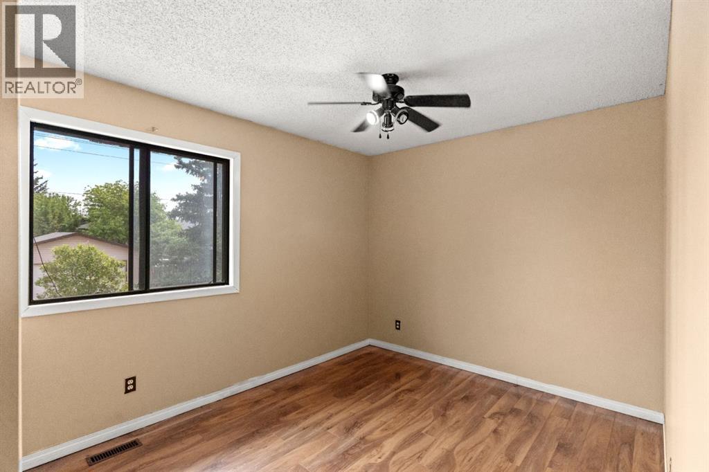 72 Templeson Way NE - 11
