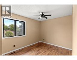 Living room - 72 Templeson Way Ne, Calgary, AB T1Y5P9 Photo 11