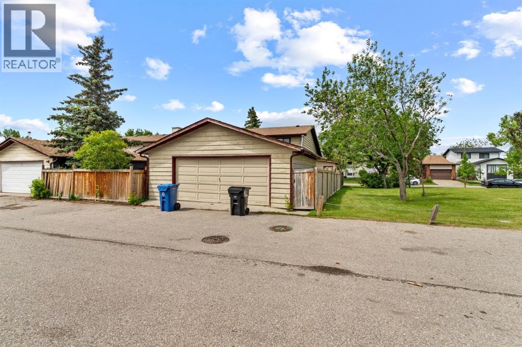 72 Templeson Way NE - 26