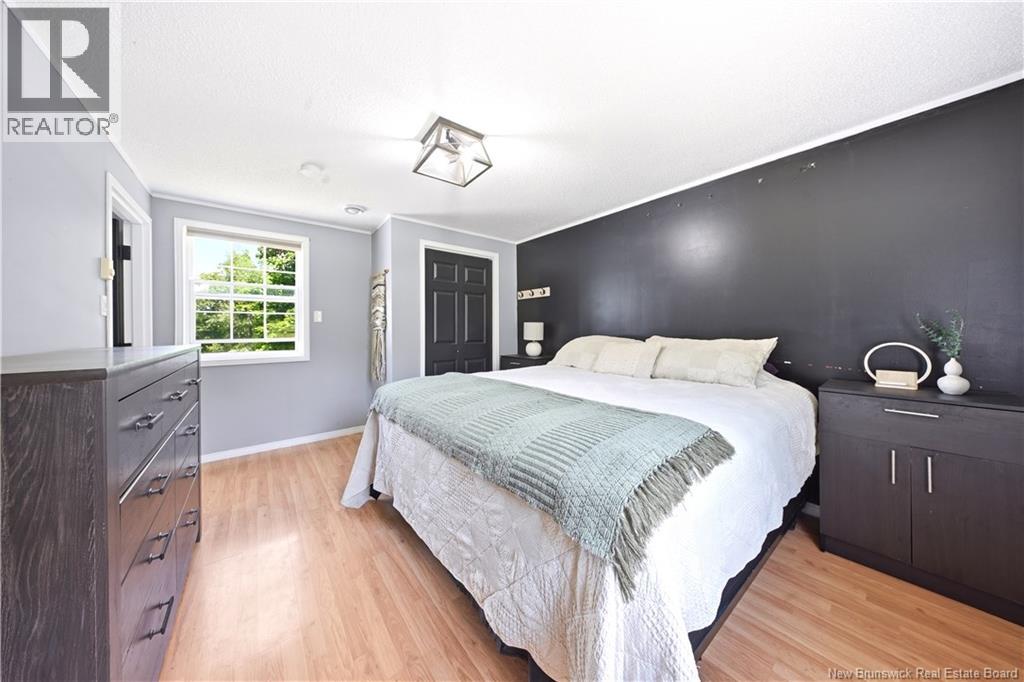 211 Pleasant - Image 24