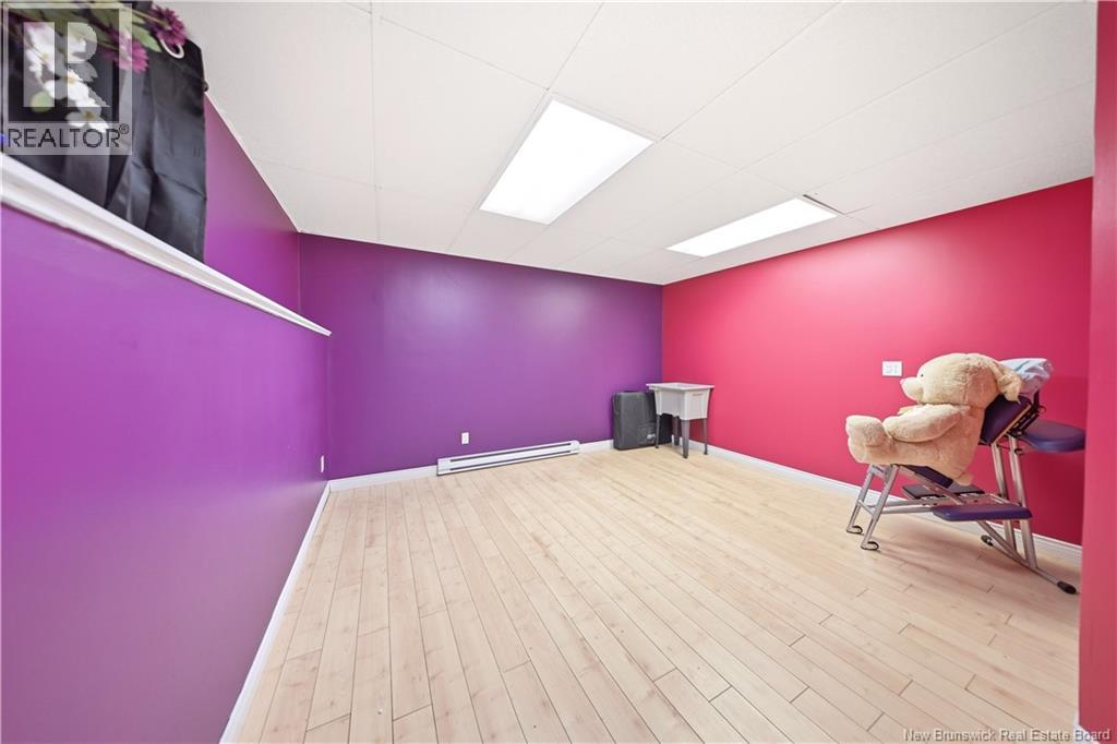 211 Pleasant - Image 30