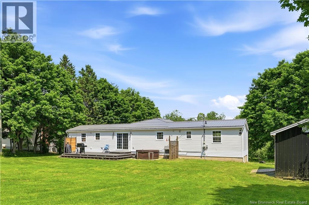 211 Pleasant - Image 6