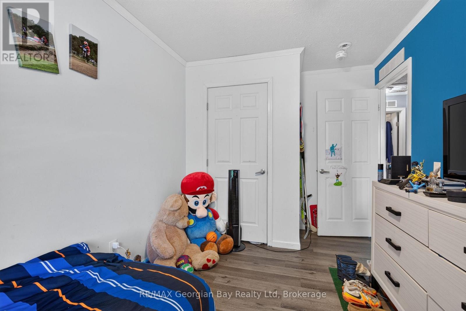 927 VINDIN STREET - 13